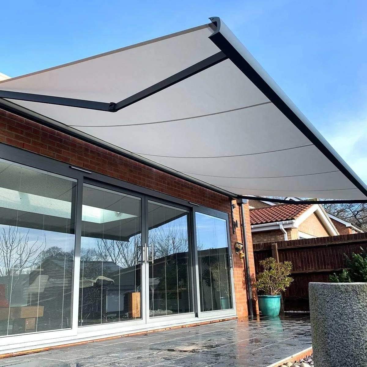 Cassette awning installation 2