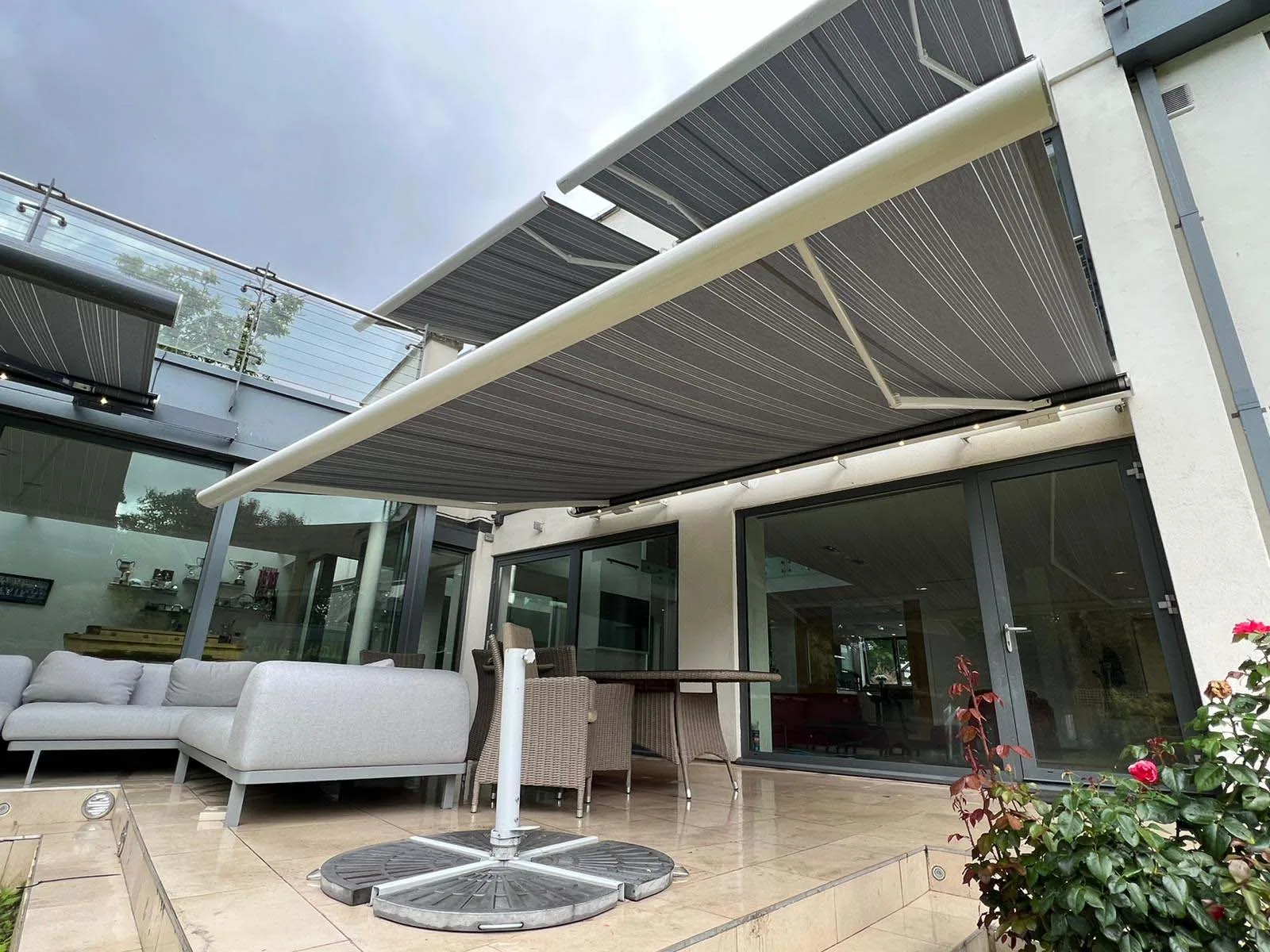 Cassette awning installation 4