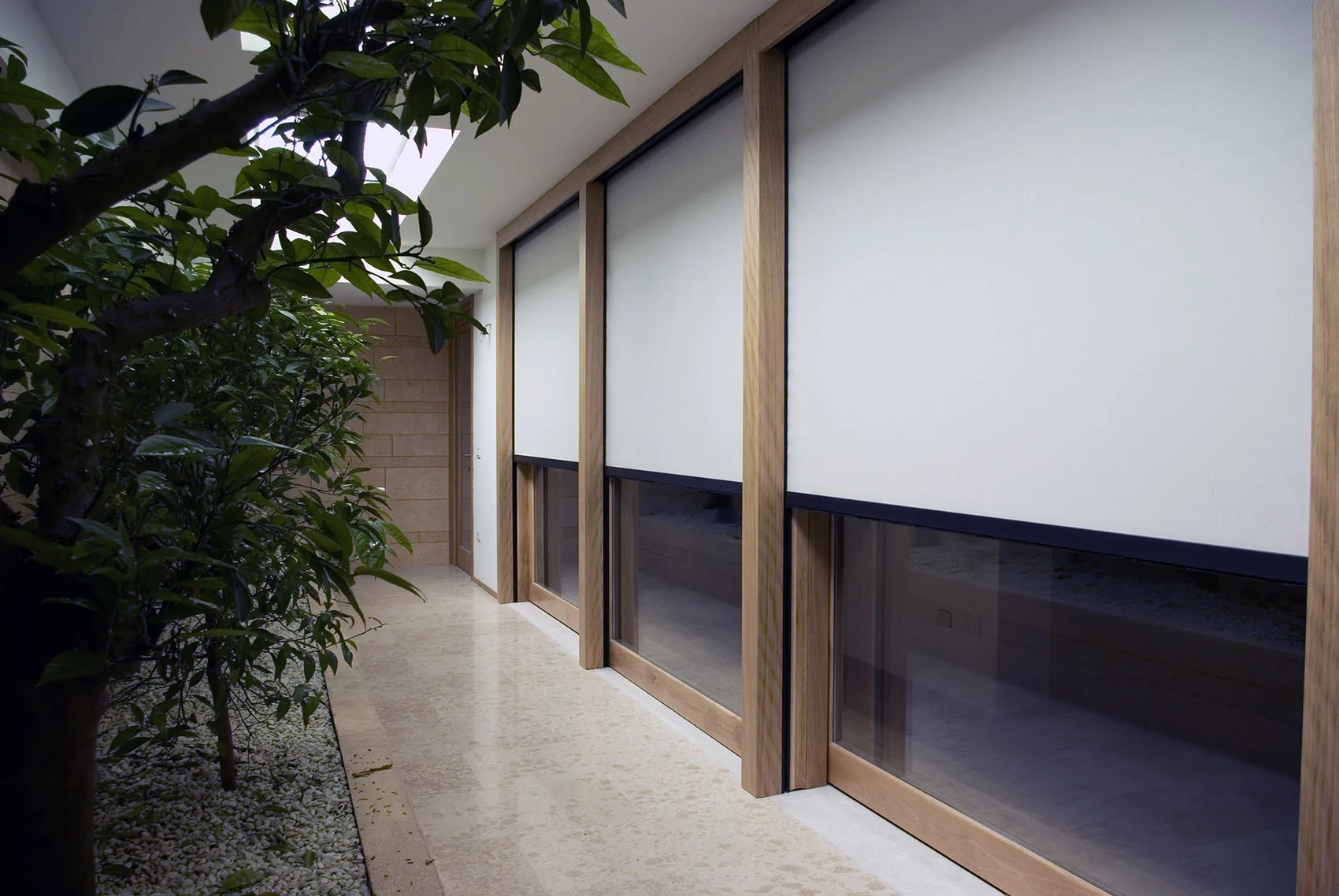 Zip screen installation 7