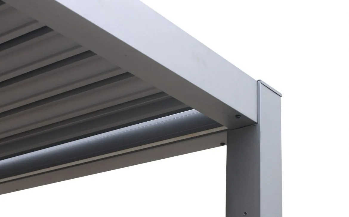 Manual bioclimatic pergola installation 8