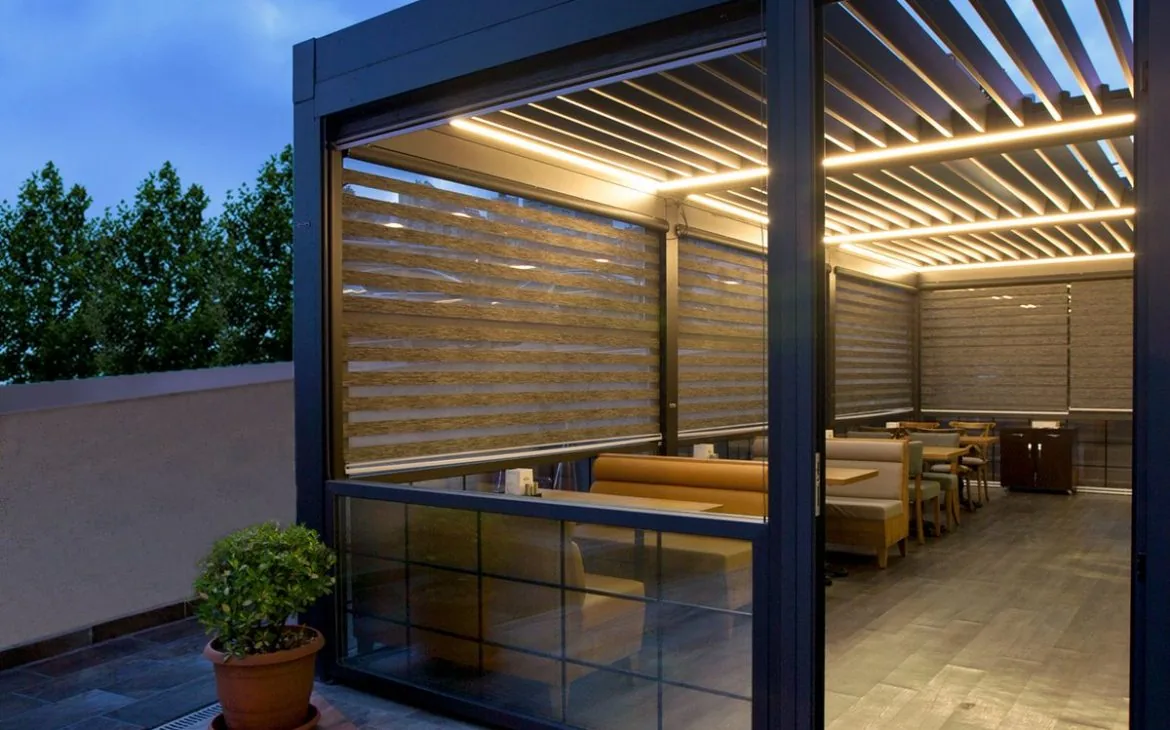 Bioclimatic pergola installation 7