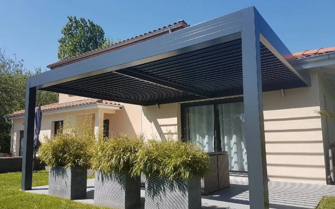 Bioclimatic pergola installation 12