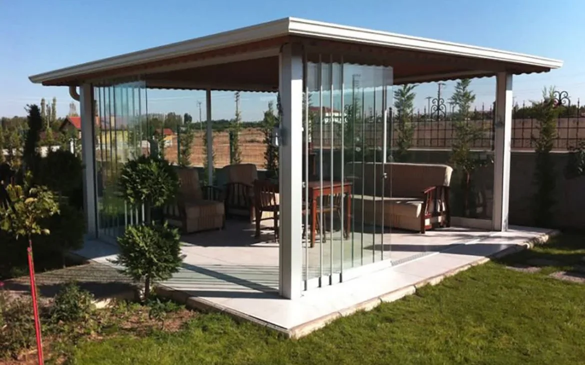 Frameless glass enclosure installation 2