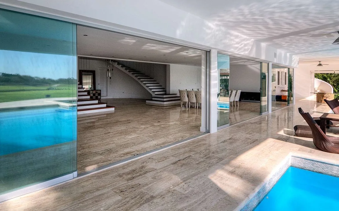 Frameless glass enclosure installation 8