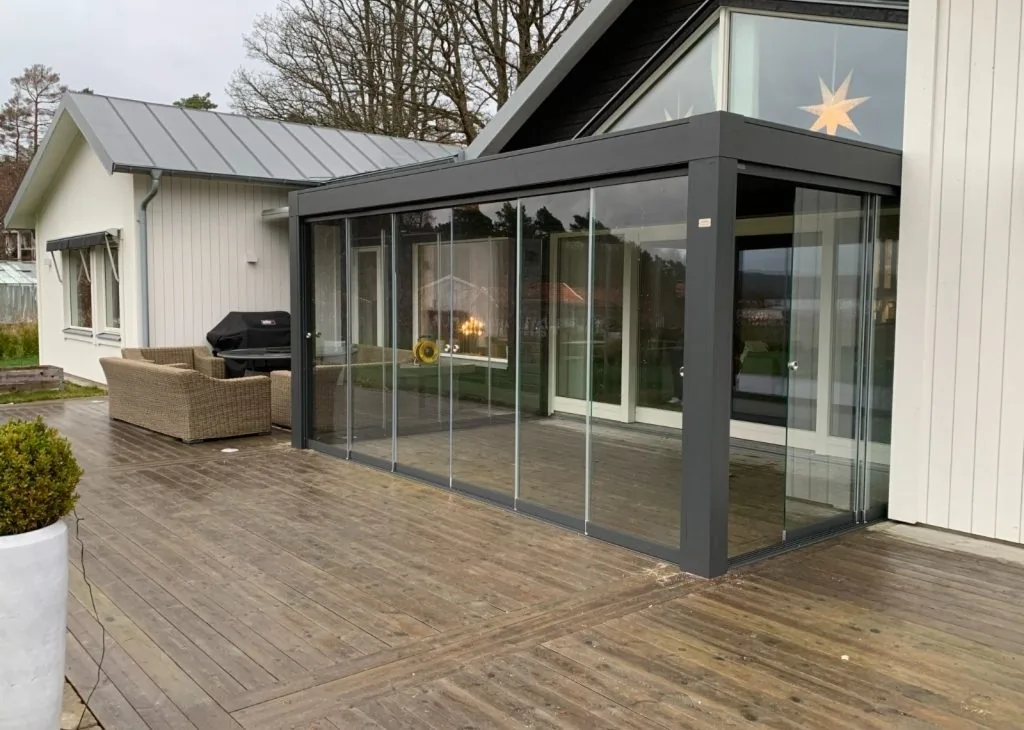 Frameless glass enclosure installation 10